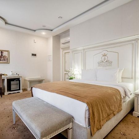 Imperial Palace Hotel Minsk Bagian luar foto