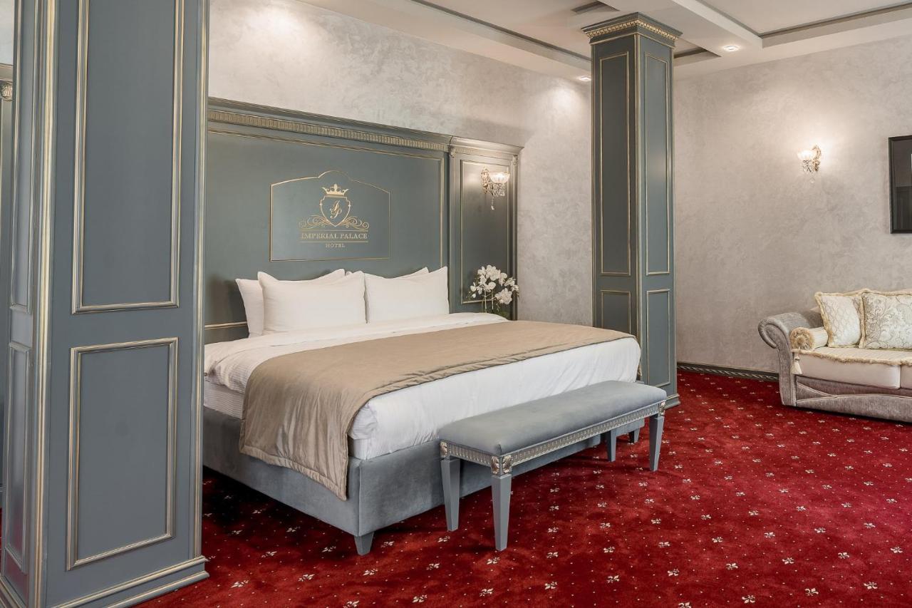 Imperial Palace Hotel Minsk Bagian luar foto