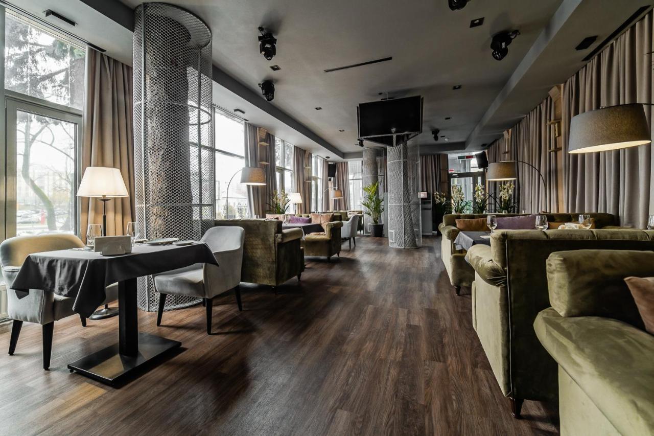 Imperial Palace Hotel Minsk Bagian luar foto